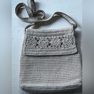 Tara Vanessa Cream Knit Crossbody Bag with Taupe Trim – Like New!✨